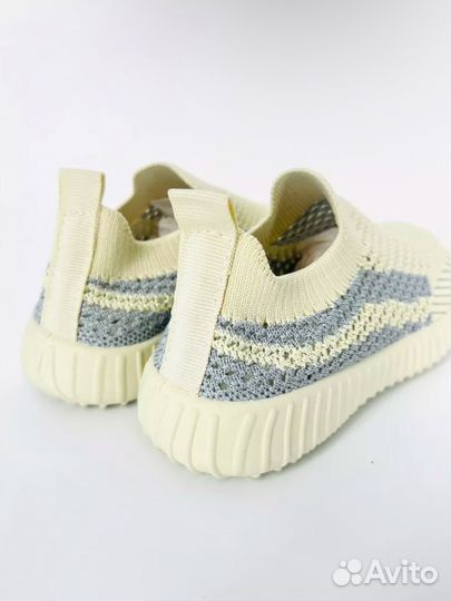 Кроссовки детские