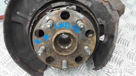 Ступица задняя правая lexus GS 3 (LAD16NX01)