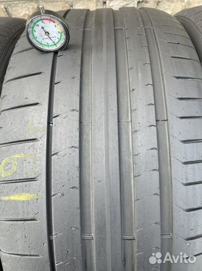 Pirelli P Zero PZ4 275/35 R21 и 315/30 R21