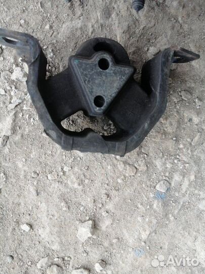 Подушка двигателя Daewoo Nexia N150 1.5 8кл 2011