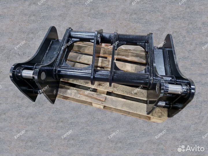 Быстросъем на фронтальный погрузчик 000018