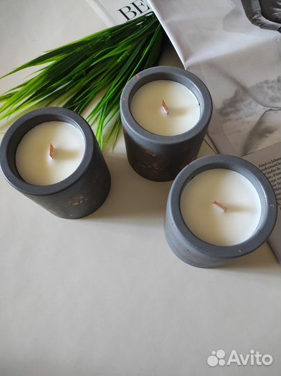 Свеча-графит в гипсе с золотой и бронзовой поталью