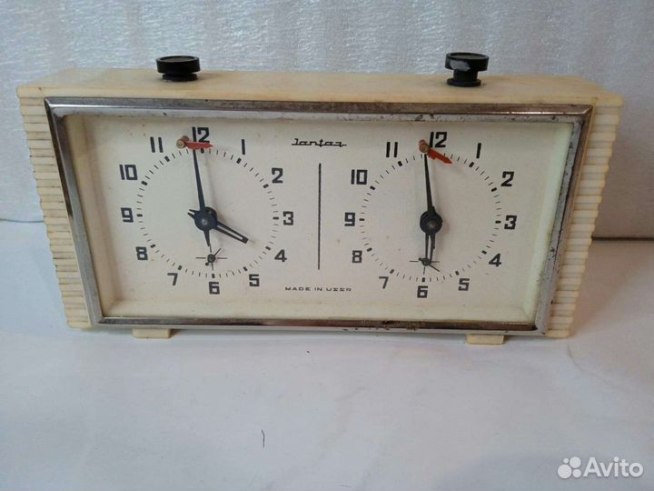 Шахматные настольные часы янтарь СССР для шахмат