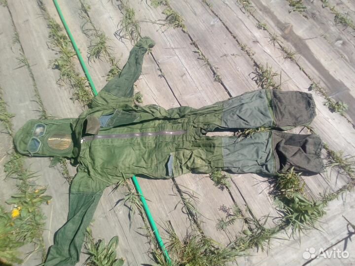 Продам рабочий комбинезон