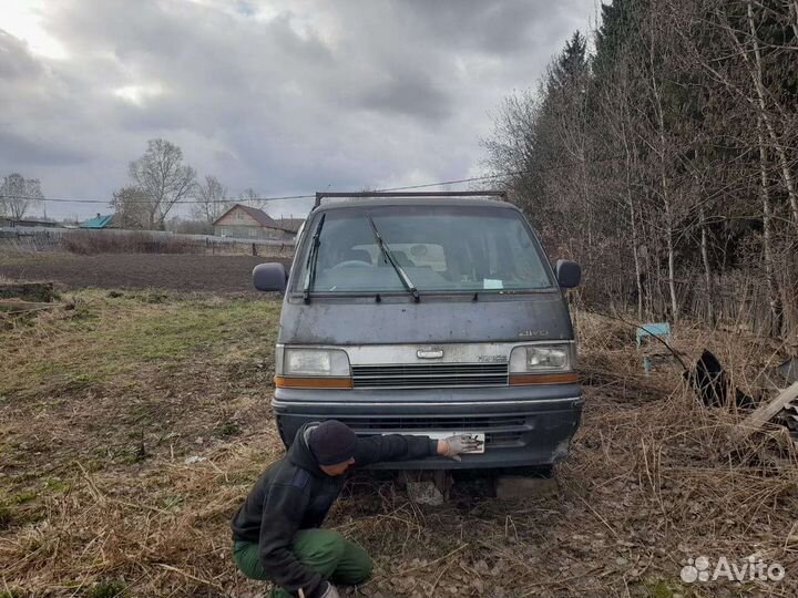 Запчасти на toyota hiace
