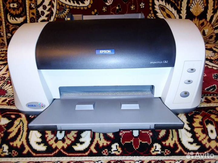 Цветной струйный принтер Epson Stylus C82