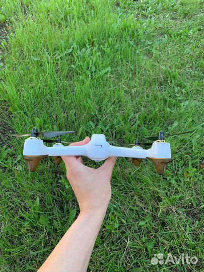 Квадрокоптер hubsan h501s