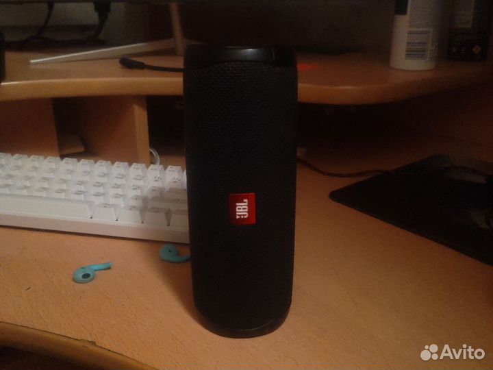 Колонка jbl