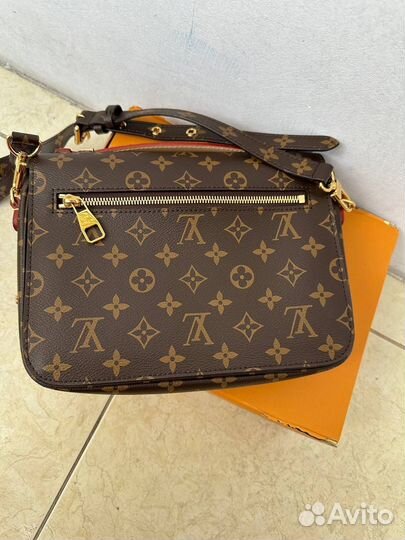 Сумка Louis Vuitton