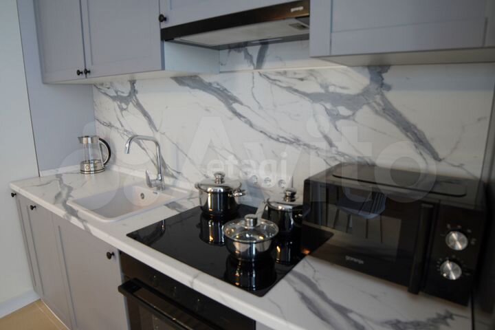 2-к. квартира, 93 м², 8/12 эт.