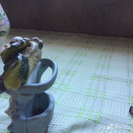 Шкатулка,лебедь,подсвечник