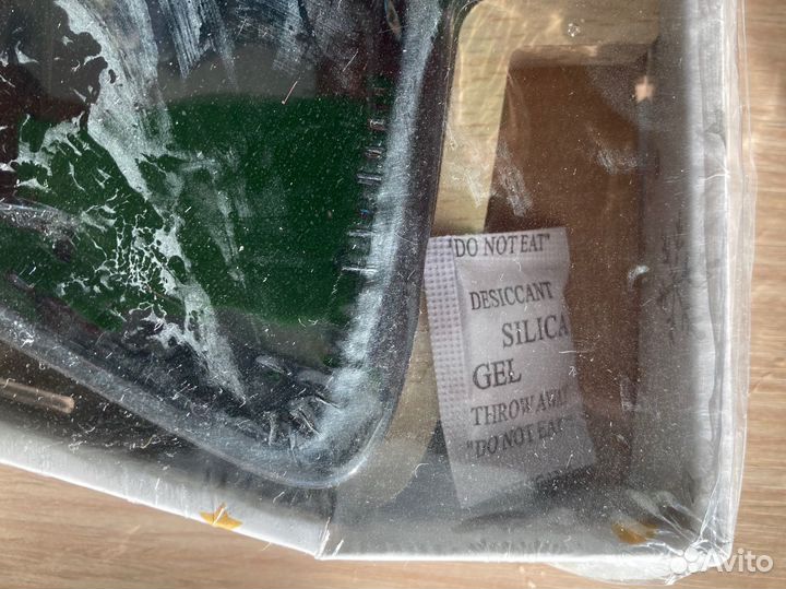 Менажница керамическая на деревянной подставке