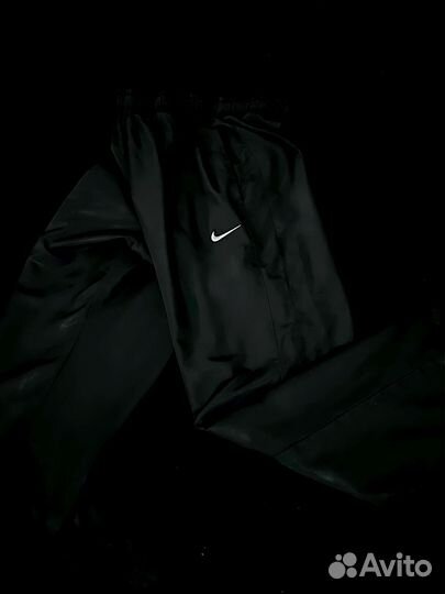 Nike нейлоновые штаны