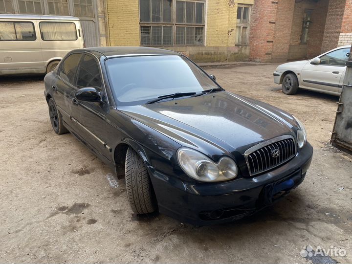 В полном разборе Hyundai Sonata 2.0 AT 2003 год