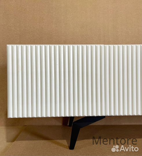 Тумба тв Bravo от производителя (на опорах)