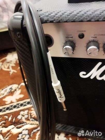 Комбоусилитель marshall mg15cf