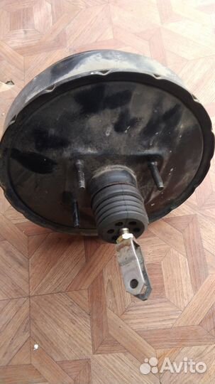 Ваккумный усилитель тормозов Nissan Murano z50