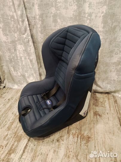 Автокресло chicco x-pace
