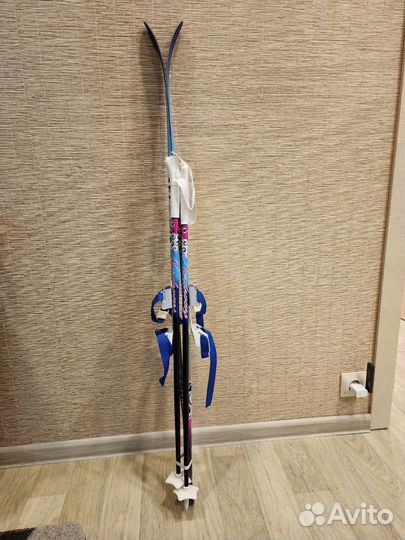 Лыжи детские с палками новый комплект 120 см
