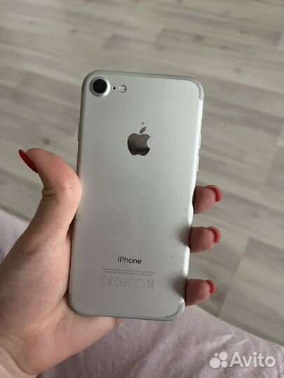 iPhone 7, 32 ГБ