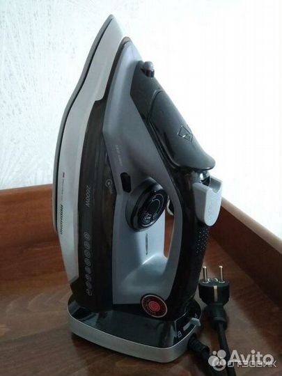 Утюг Redmond Boost Glide Pro RI C-272