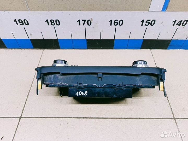 Блок управления климатической установкой Land Crui