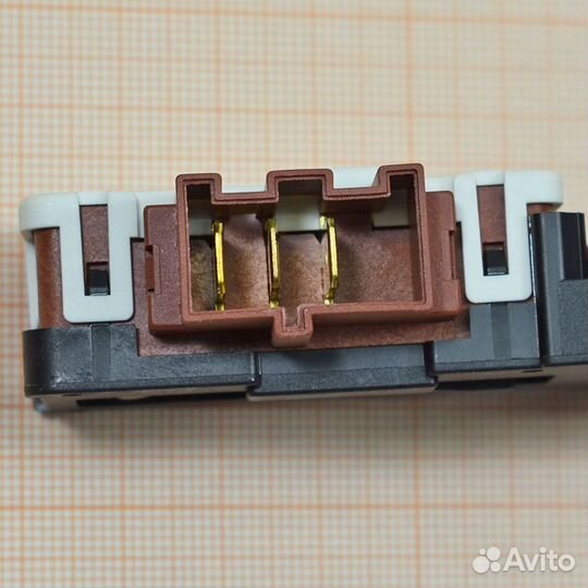 Блокировка люка Beko, код 2805311600