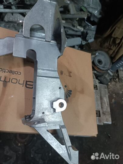 Педальный узел Volkswagen Passat B5 8D1721117K 3B2