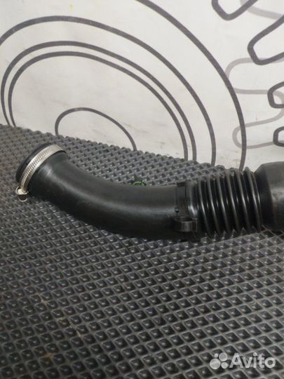 Патрубок воздушного фильтра Renault Laguna 2.0D