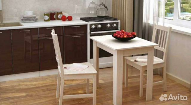 Стол обеденный в наличии