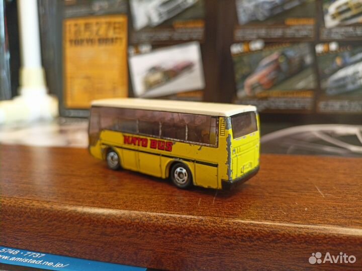 Isuzu super hi-decker bus tomica 1/145