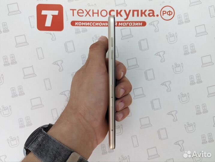 Samsung Galaxy A6+, 4/32 ГБ