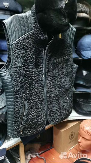 Каракулевая шапка