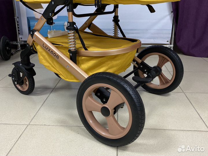 Коляска с перекидной ручкой