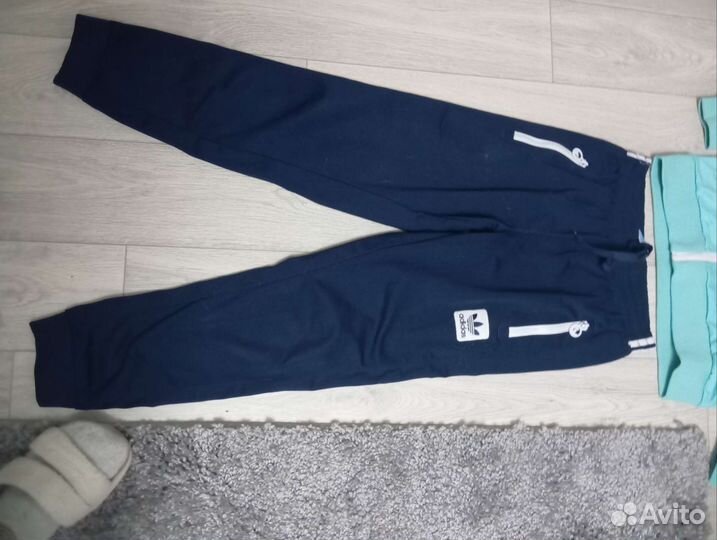 Спортивные костюмы