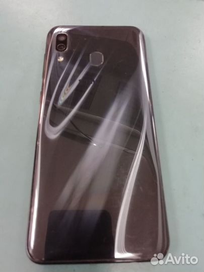 Samsung Galaxy A30, 3/32 ГБ