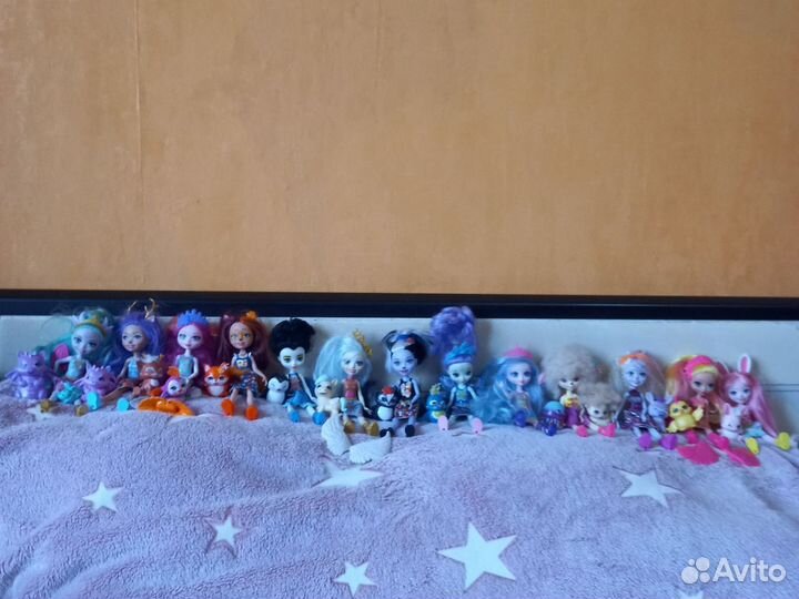 Большая коллекция кукол энчантималс