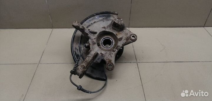 Кулак поворотный передний правый Duster 2012