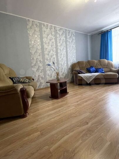 2-к. квартира, 72 м², 1/10 эт.