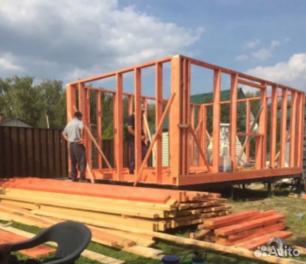 Бригада строителей