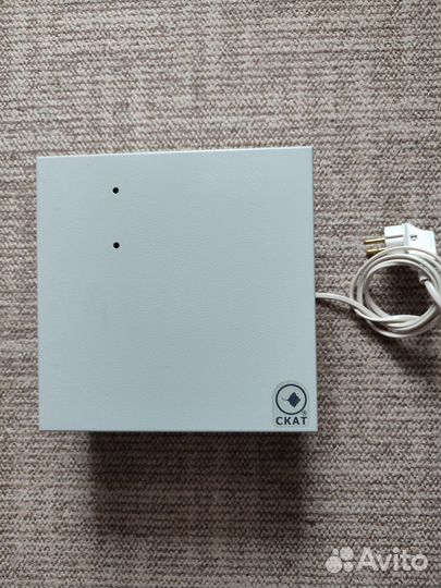 Источник бесперебойного питания скат