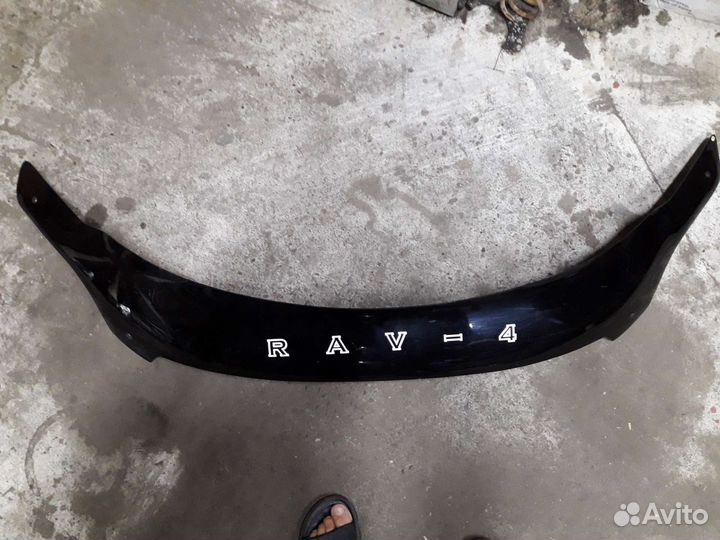 Дефлектор капота Rav 4