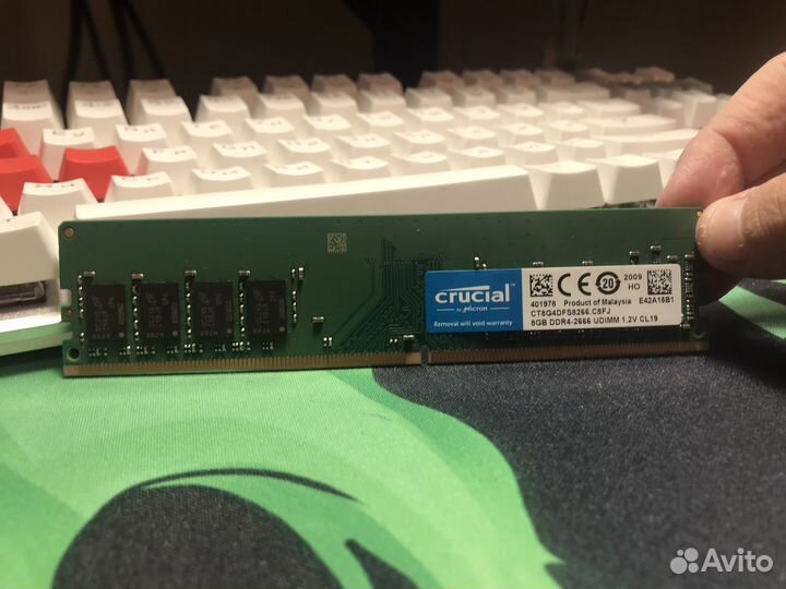 Оперативная память ddr4 8gb crucial. (1 шт)
