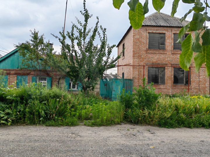 Дом 32 м² на участке 2,1 сот.