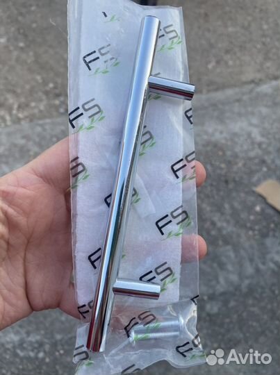 Мебельная фурнитура ручки