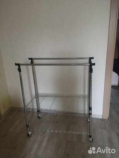 Вешалка напольная телескопическая на колесах