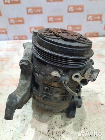 Компрессор кондиционера Subaru Legacy BD EJ22 1996
