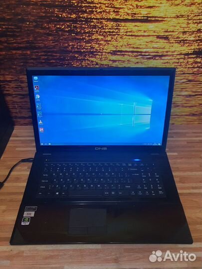 Ноутбук DNS w270