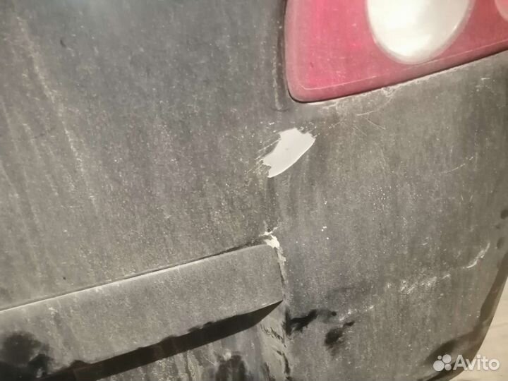 Дверь багажника Mazda Demio DY5W