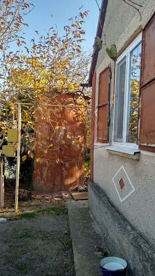 Дом 28 м² на участке 4,5 сот.